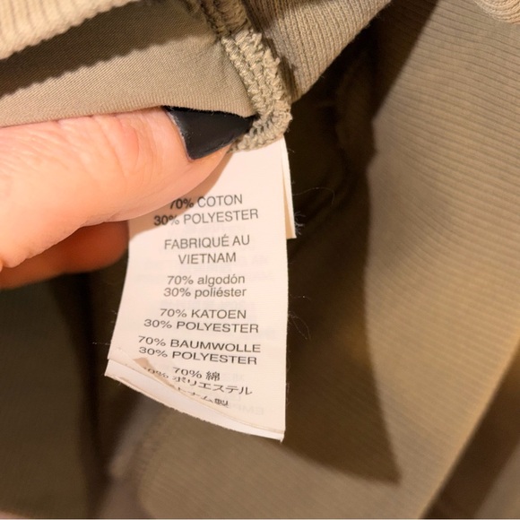 Vuori Women's Size Small Sedona Half Zip - Picture 6 of 9